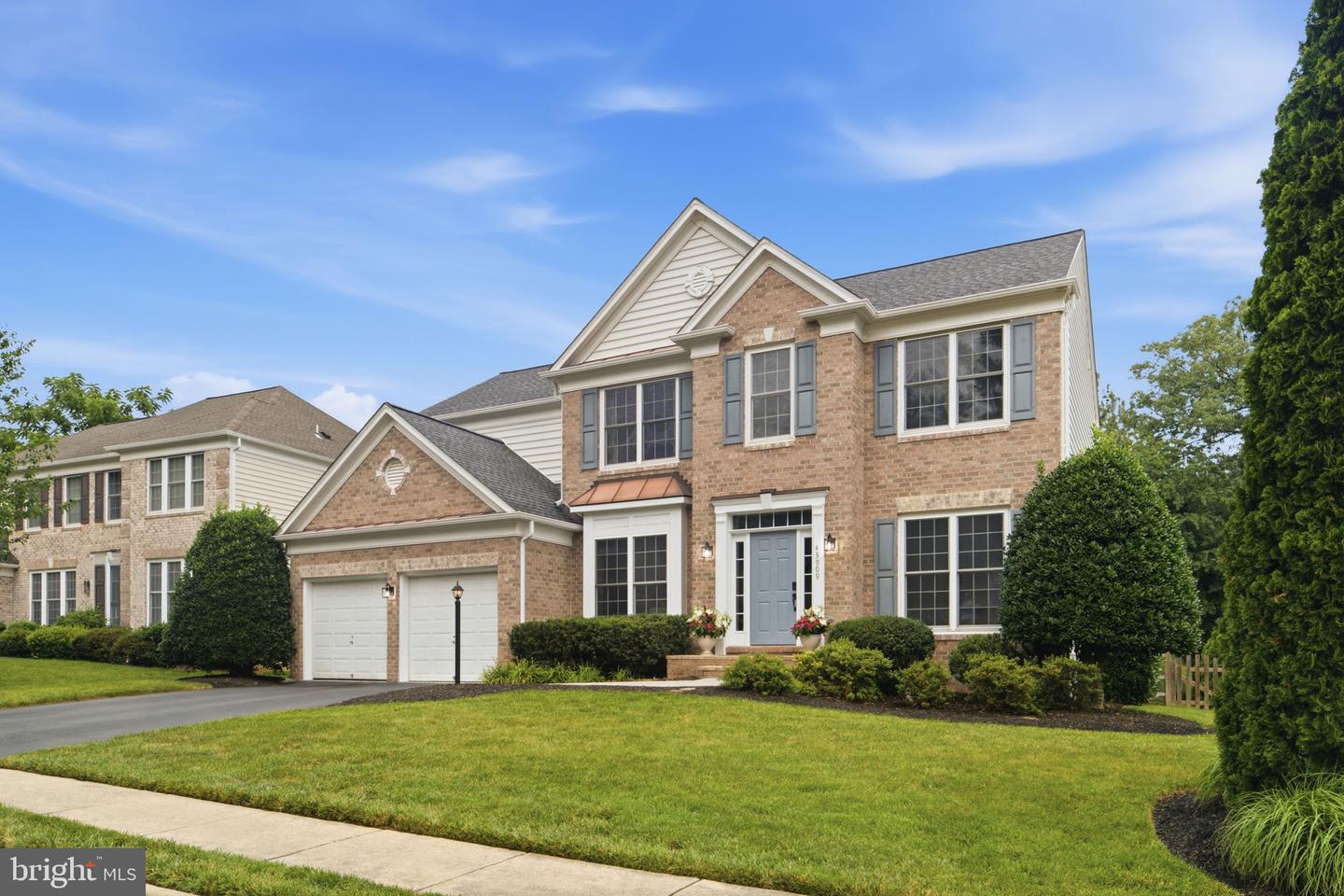 43909 Churchill Glen Drive