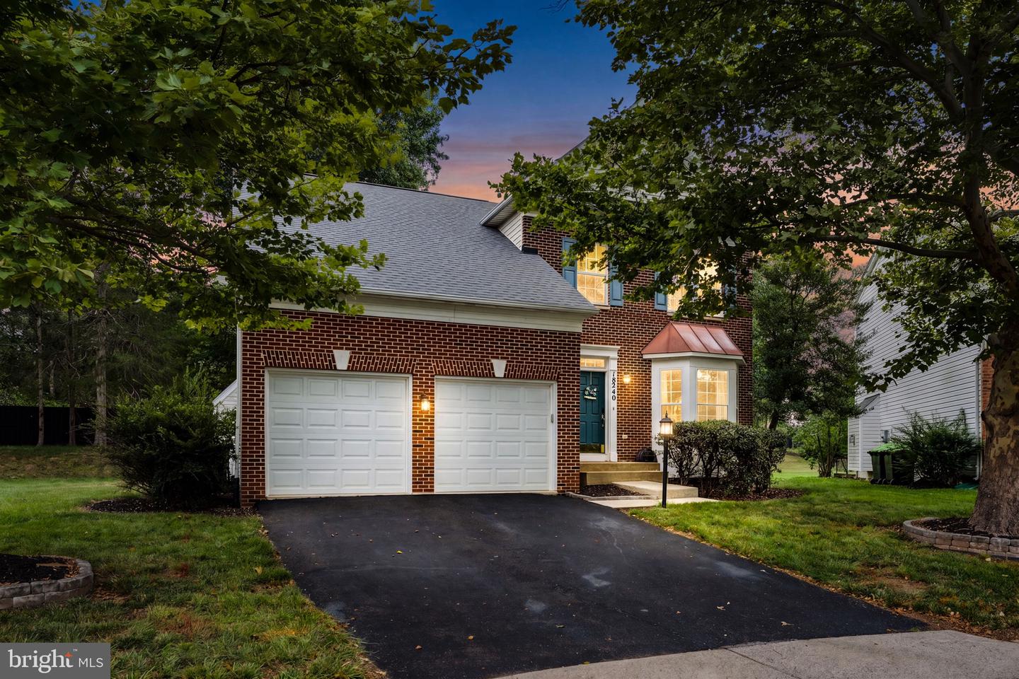 18240 Oak Lake Court, Leesburg