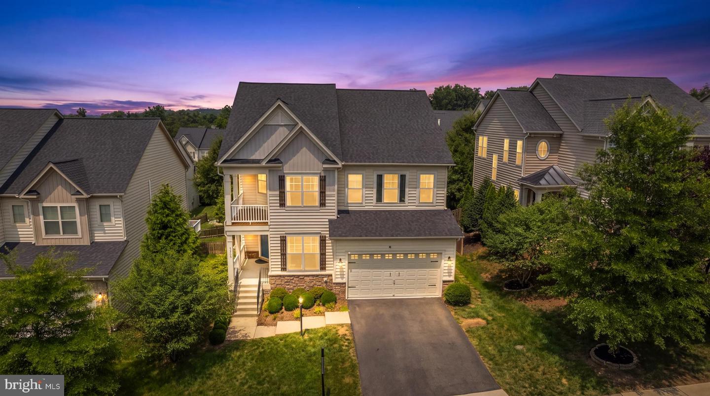 42706 Chisholm