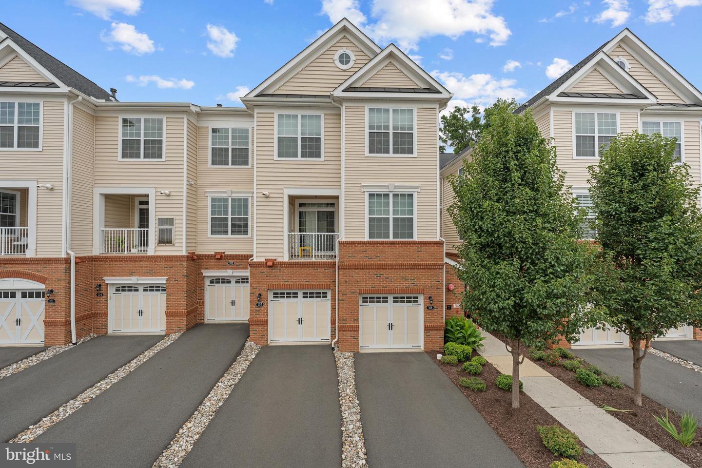 23235 Milltown Knoll Square #107