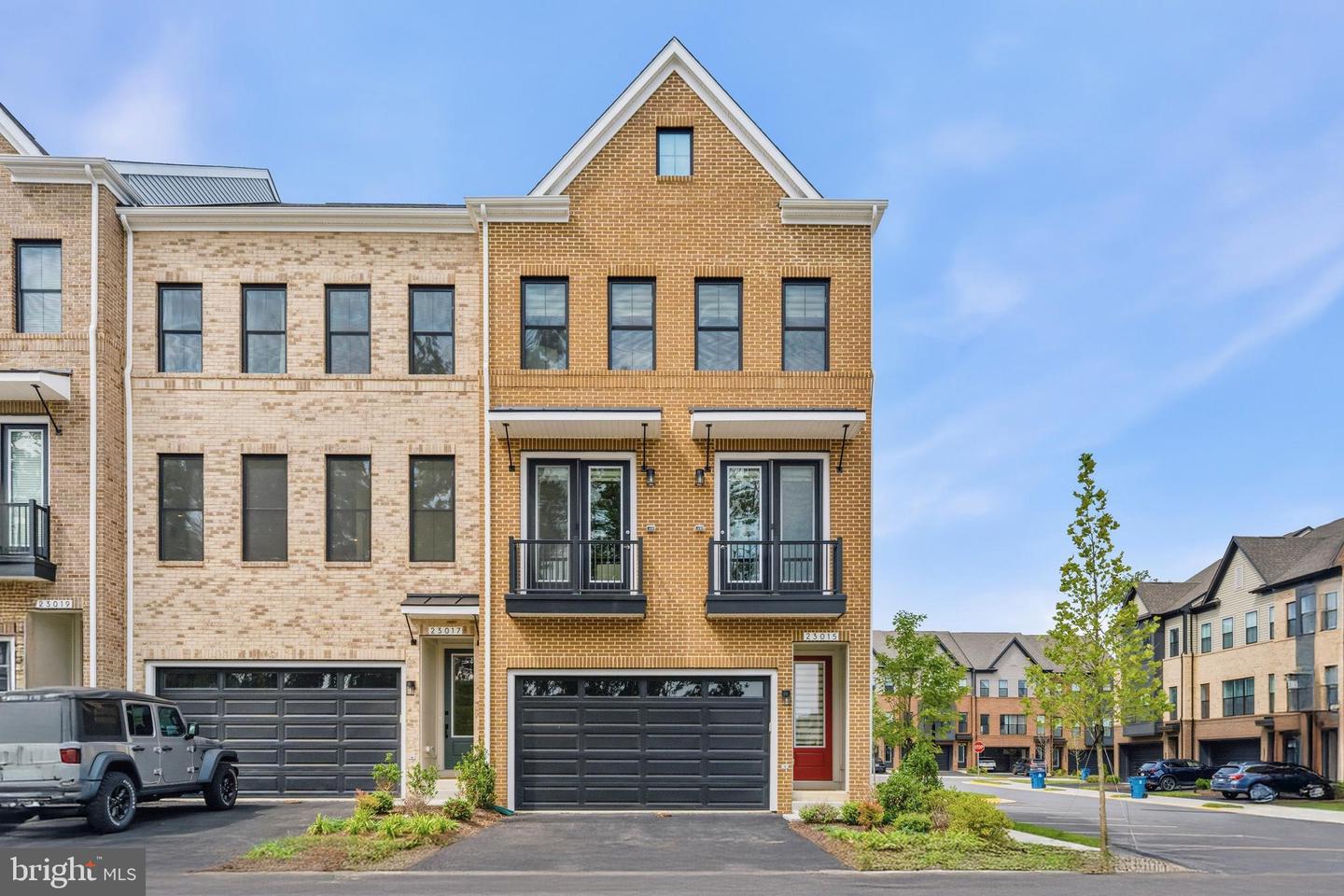 23015 Blue Eagle Terrace