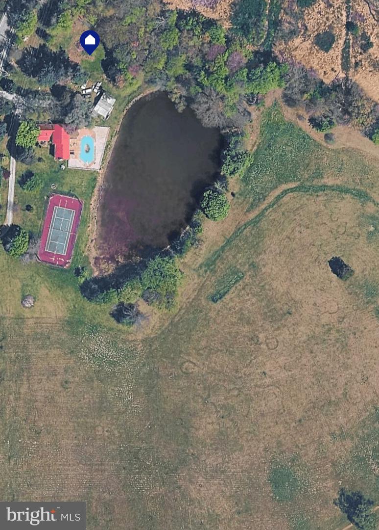 13732 Harpers Ferry Road, Hillsboro