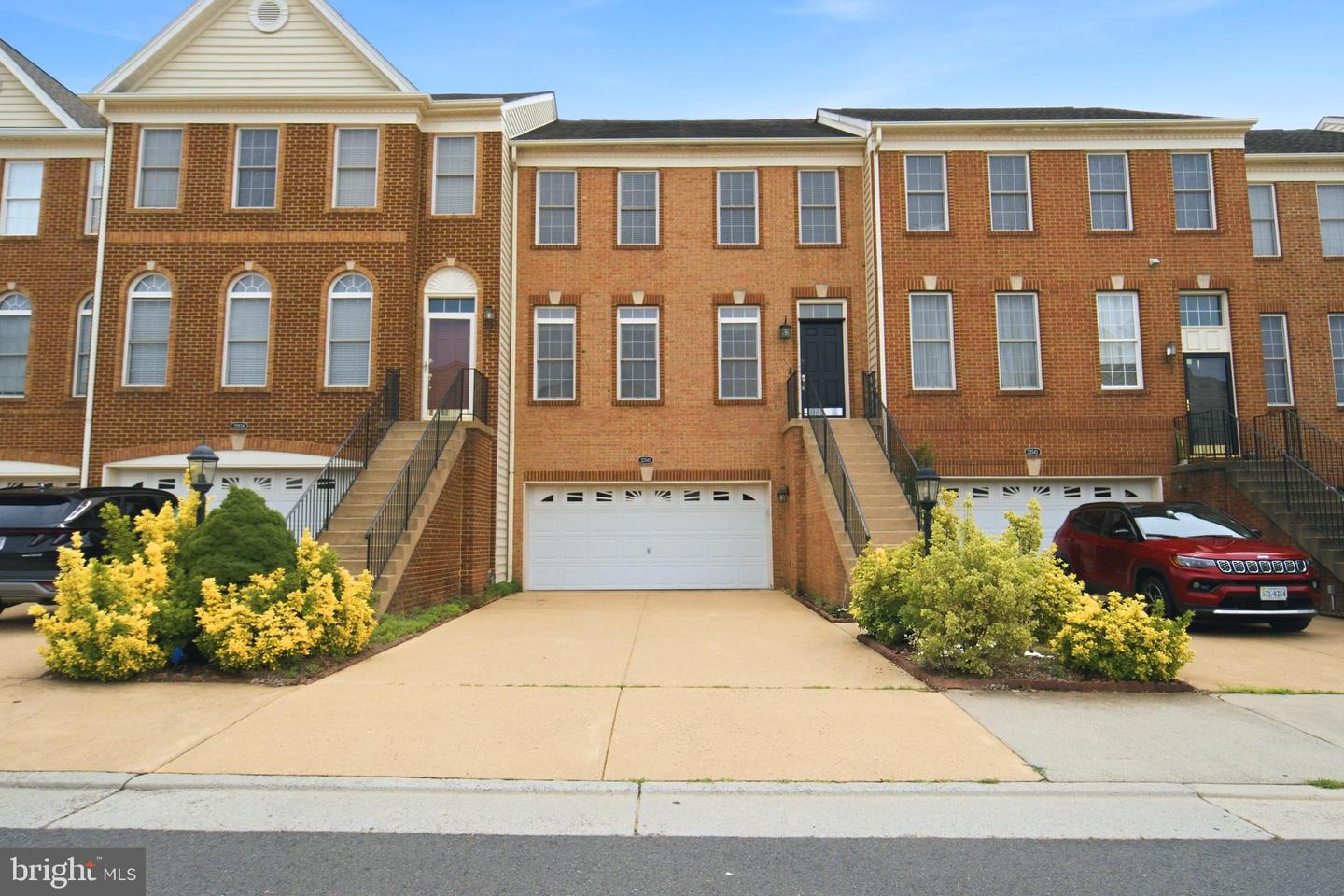 22540 Airmont Woods Terrace