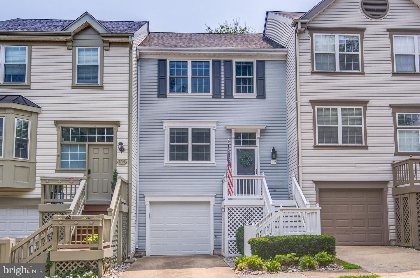 106 Hackley Court