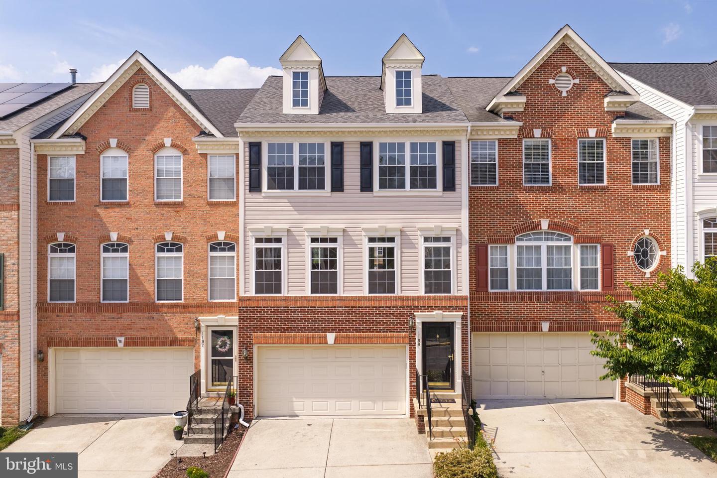 1199 Cambria Terrace NE