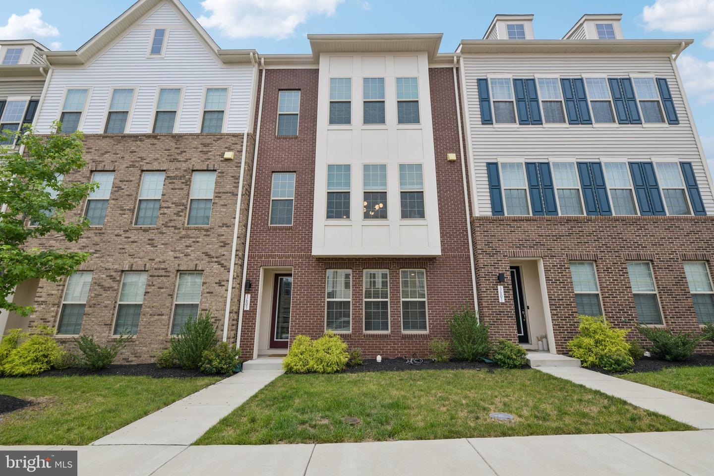 1603 Field Sparrow Terrace NE
