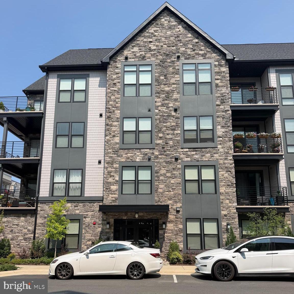 23650 Havelock Walk Terrace #407
