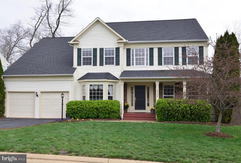 43250 Meadowood Court