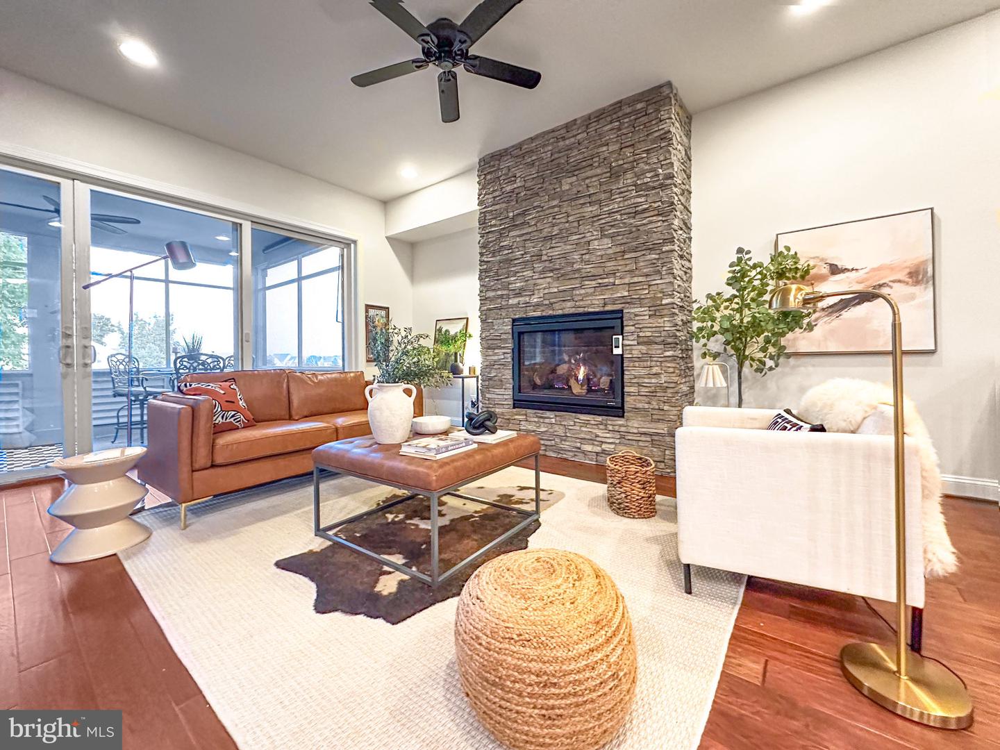 23448 Epperson Square