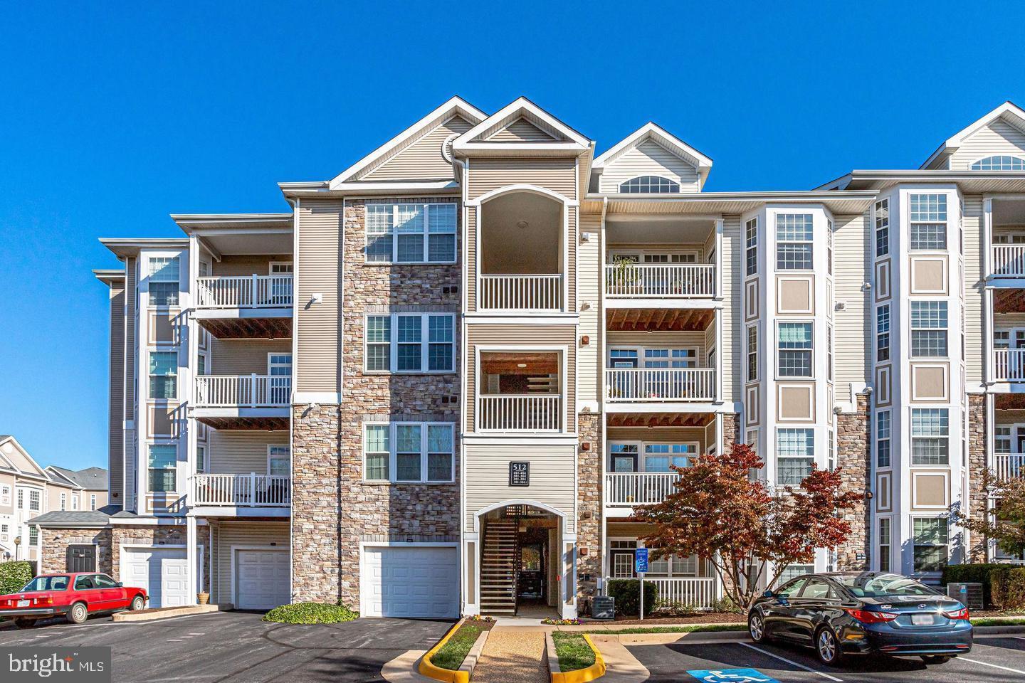 512 Sunset View Terrace SE #201