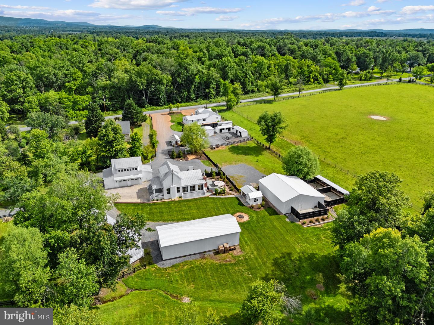 35321 Snake Hill Road, Middleburg