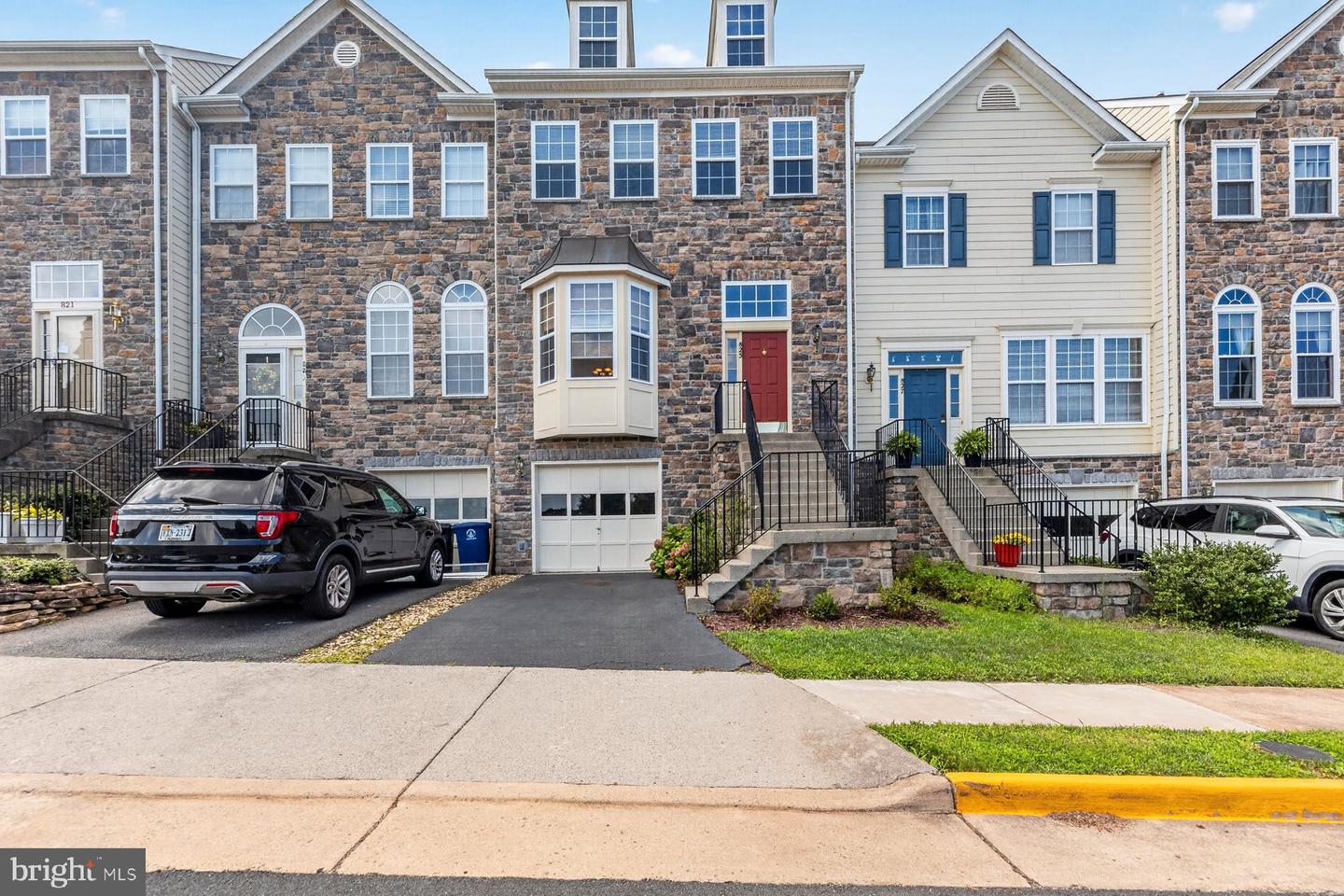 825 Bluefield Square NE