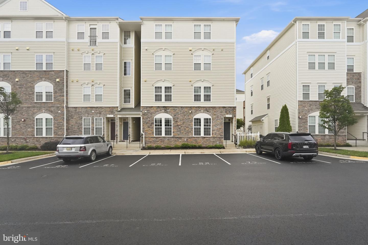 24682 Byrne Meadow Square #5-104