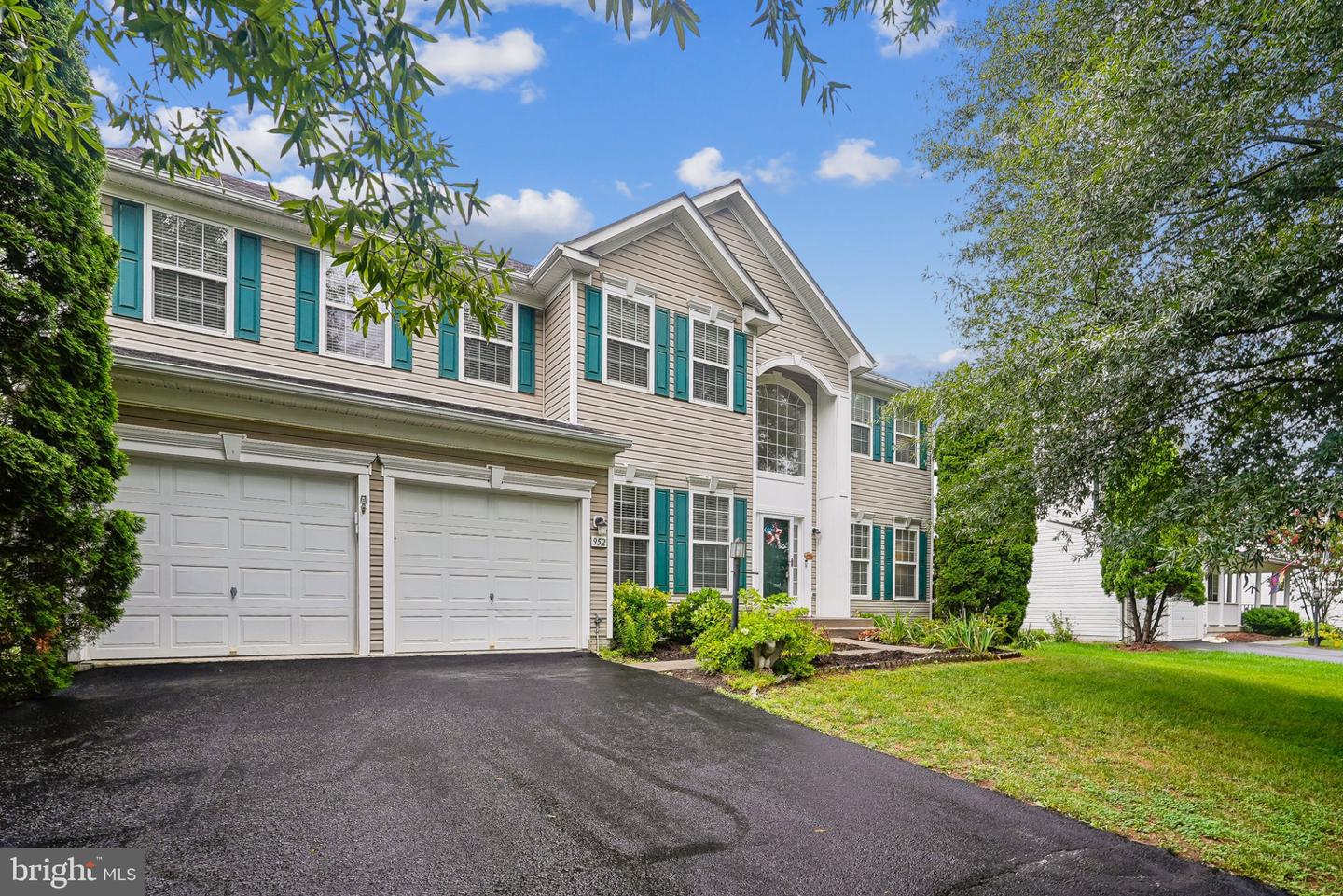 952 Devonshire Circle