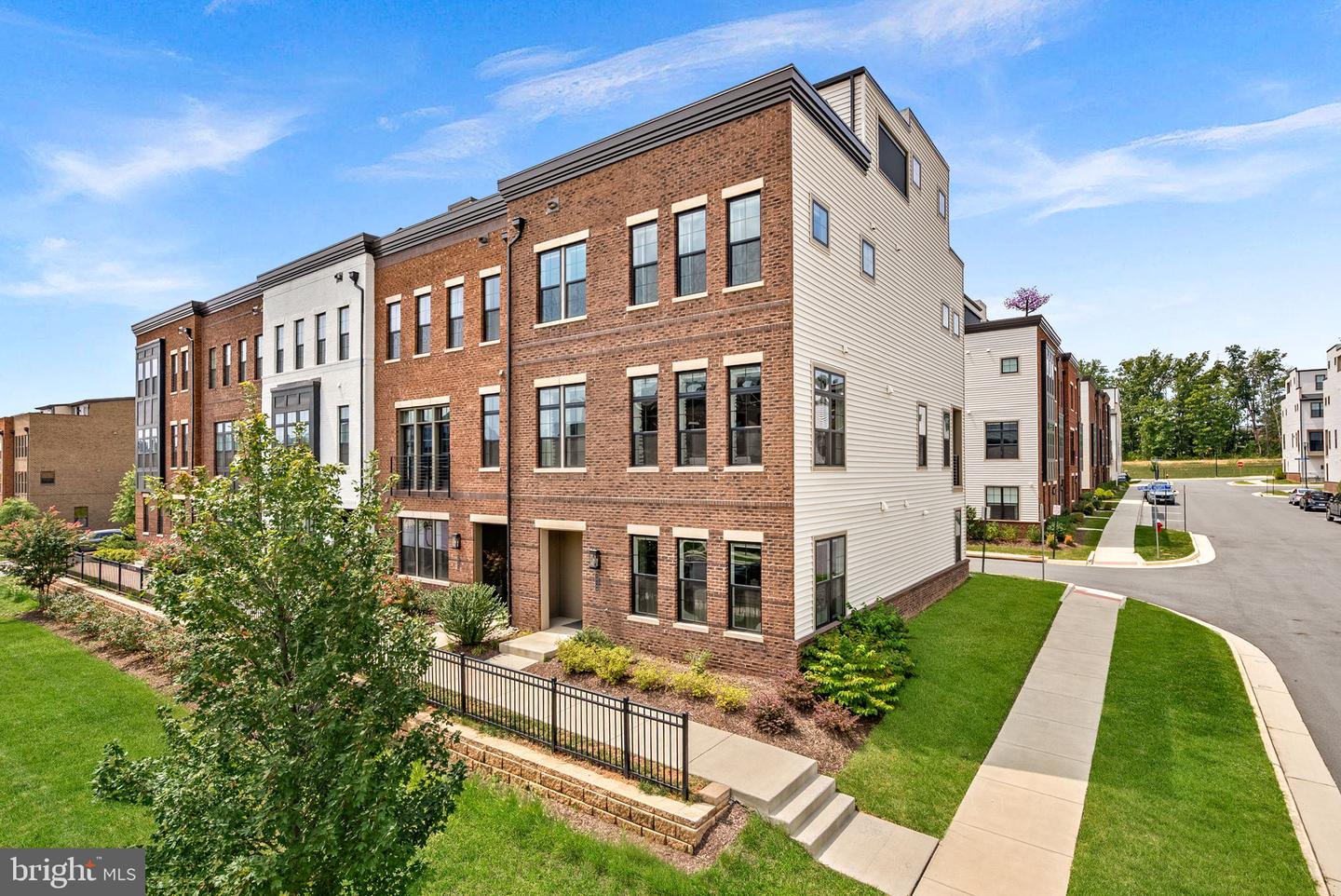 22168 Penelope Heights Terrace