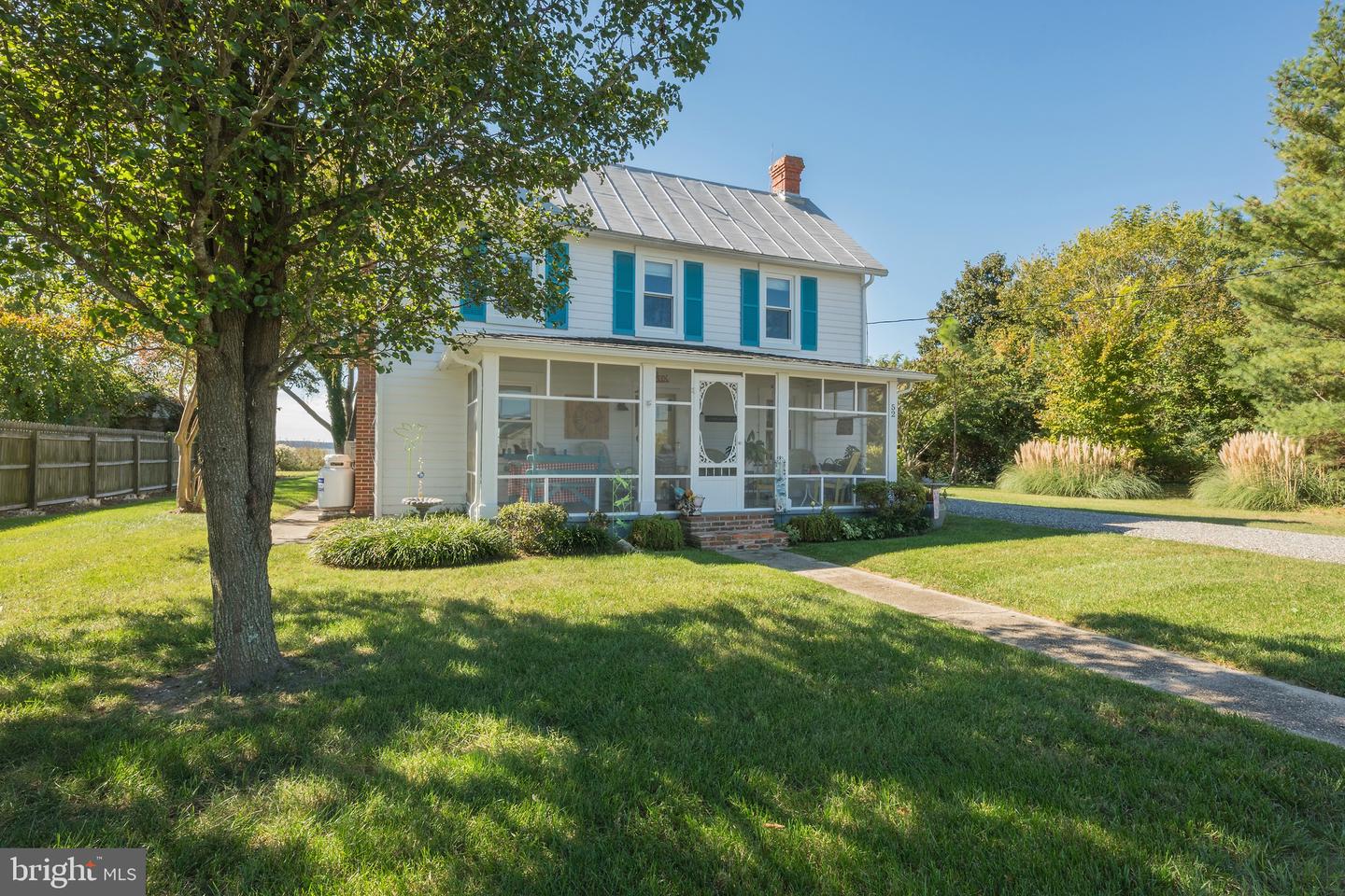 52 Riverside Drive, Lancaster