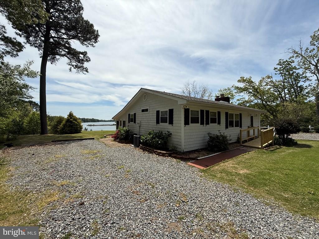 2260 Iberis Road, Lancaster