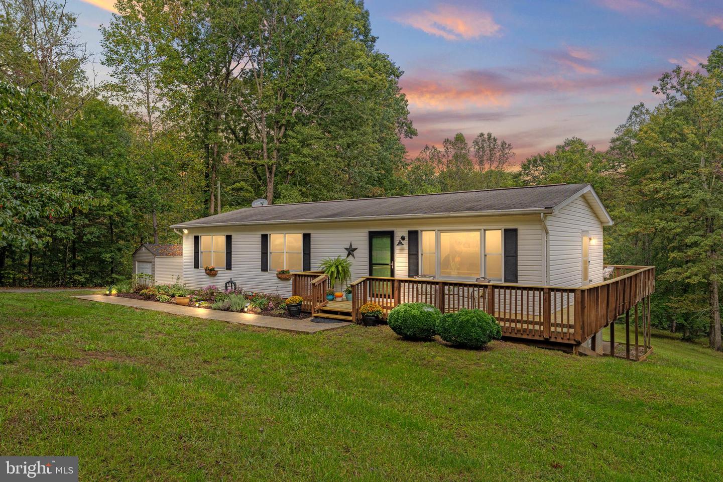 1056 Meander Run Road, Locust Dale