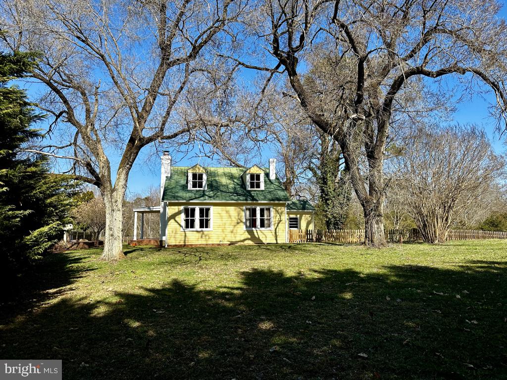 2331 Orange Road, Pratts