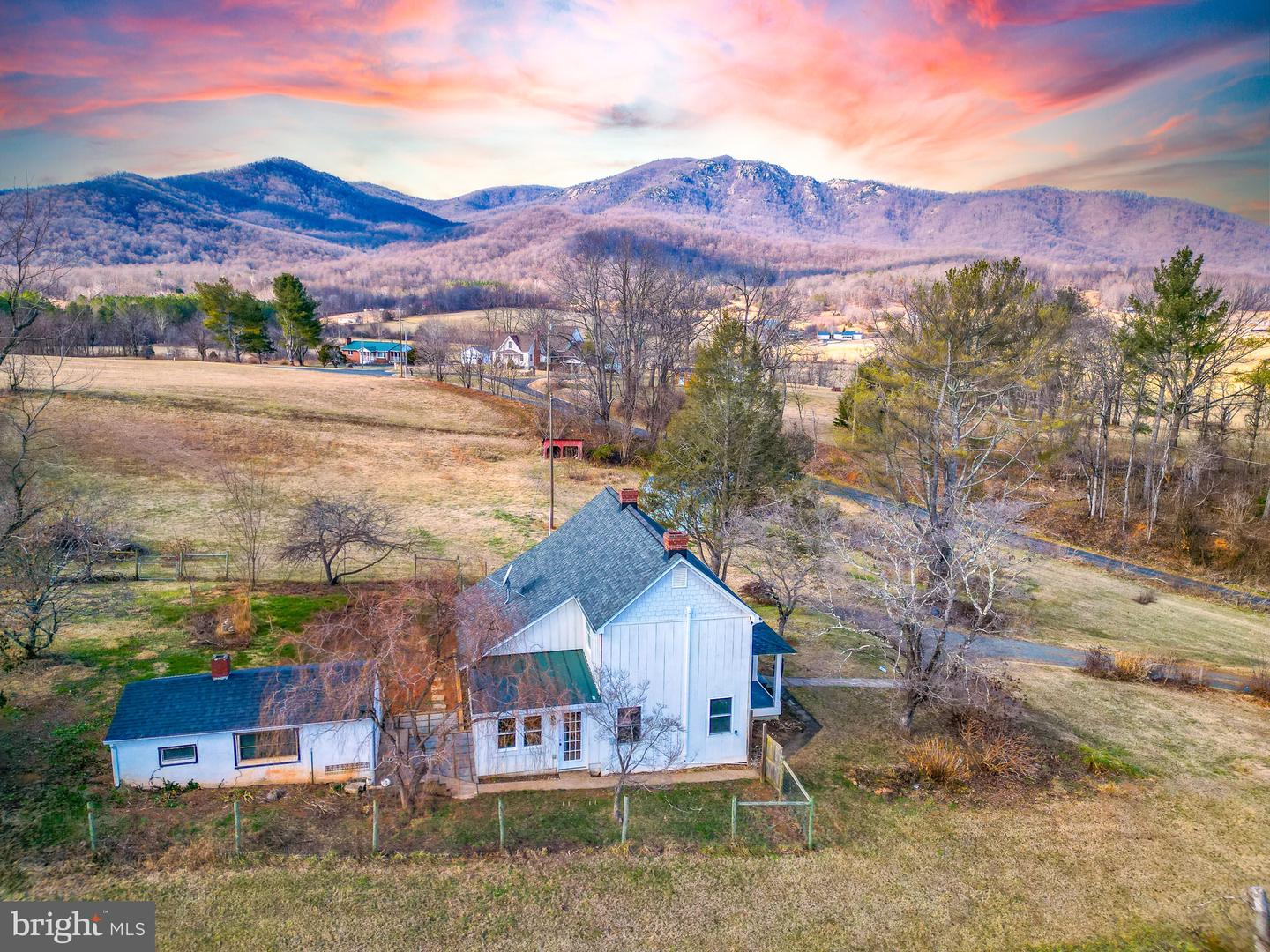3828 Etlan Rd, Etlan