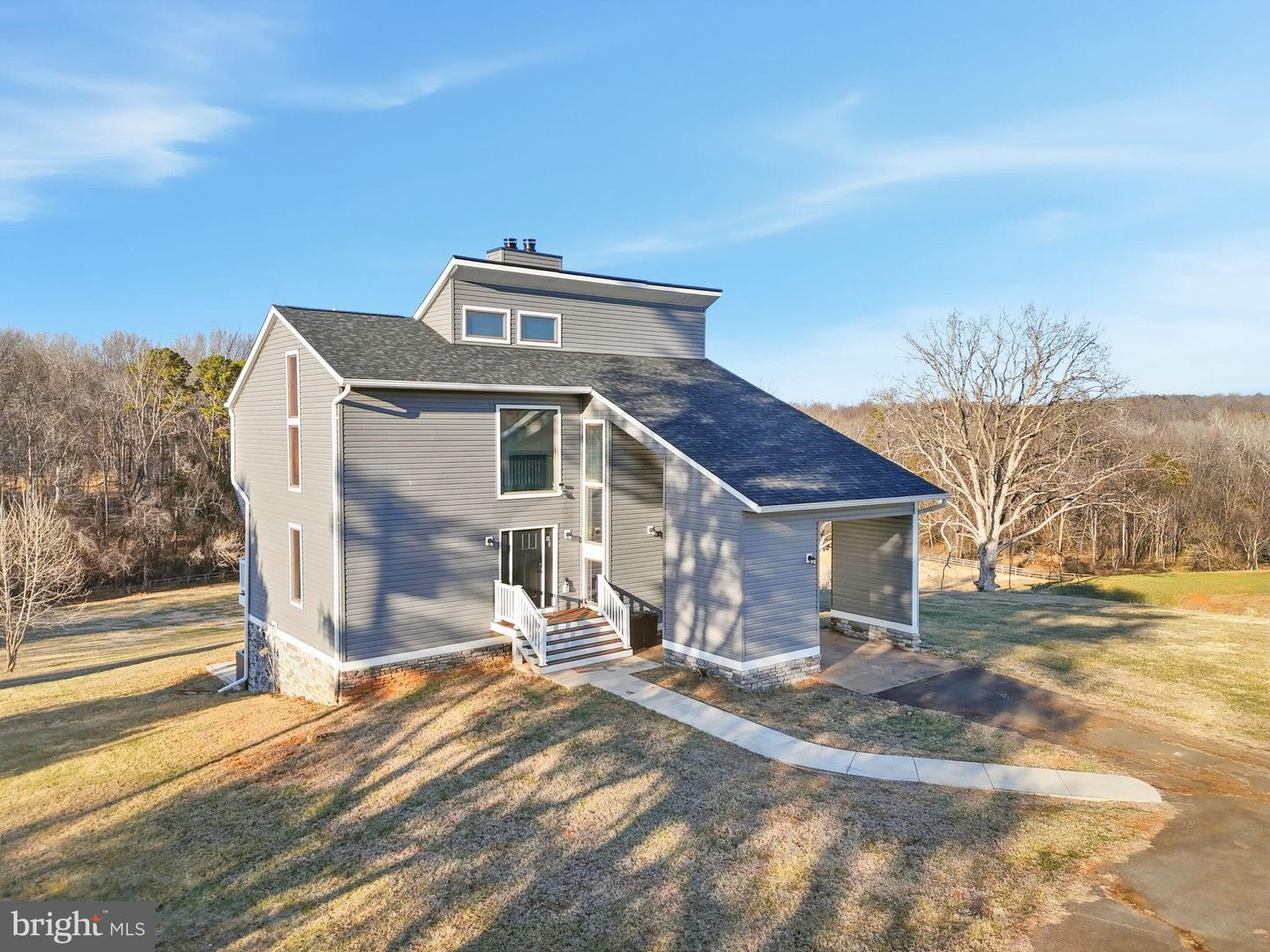 135 Freys Ford Lane, Locust Dale