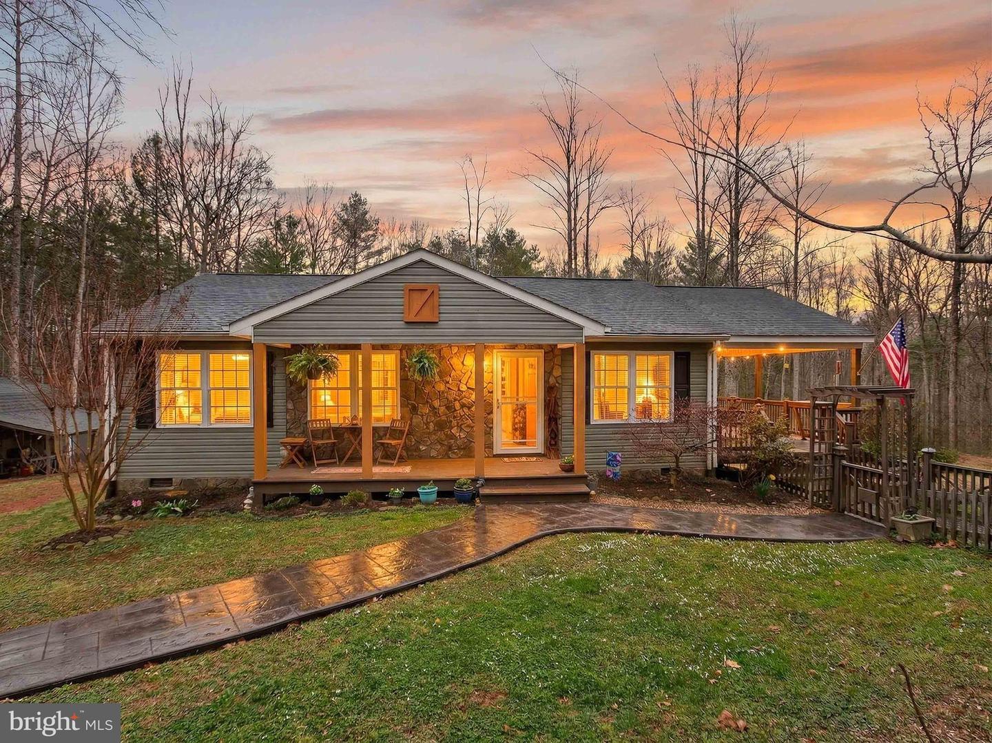 2586 W Hoover Road, Haywood