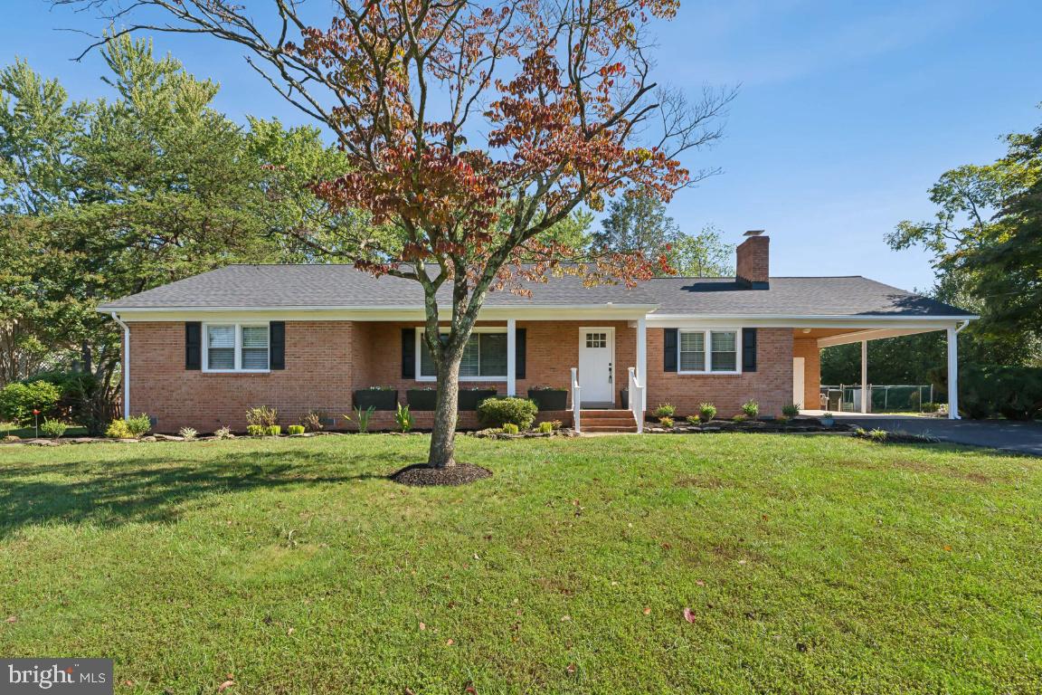 8903 Weir Street, Manassas