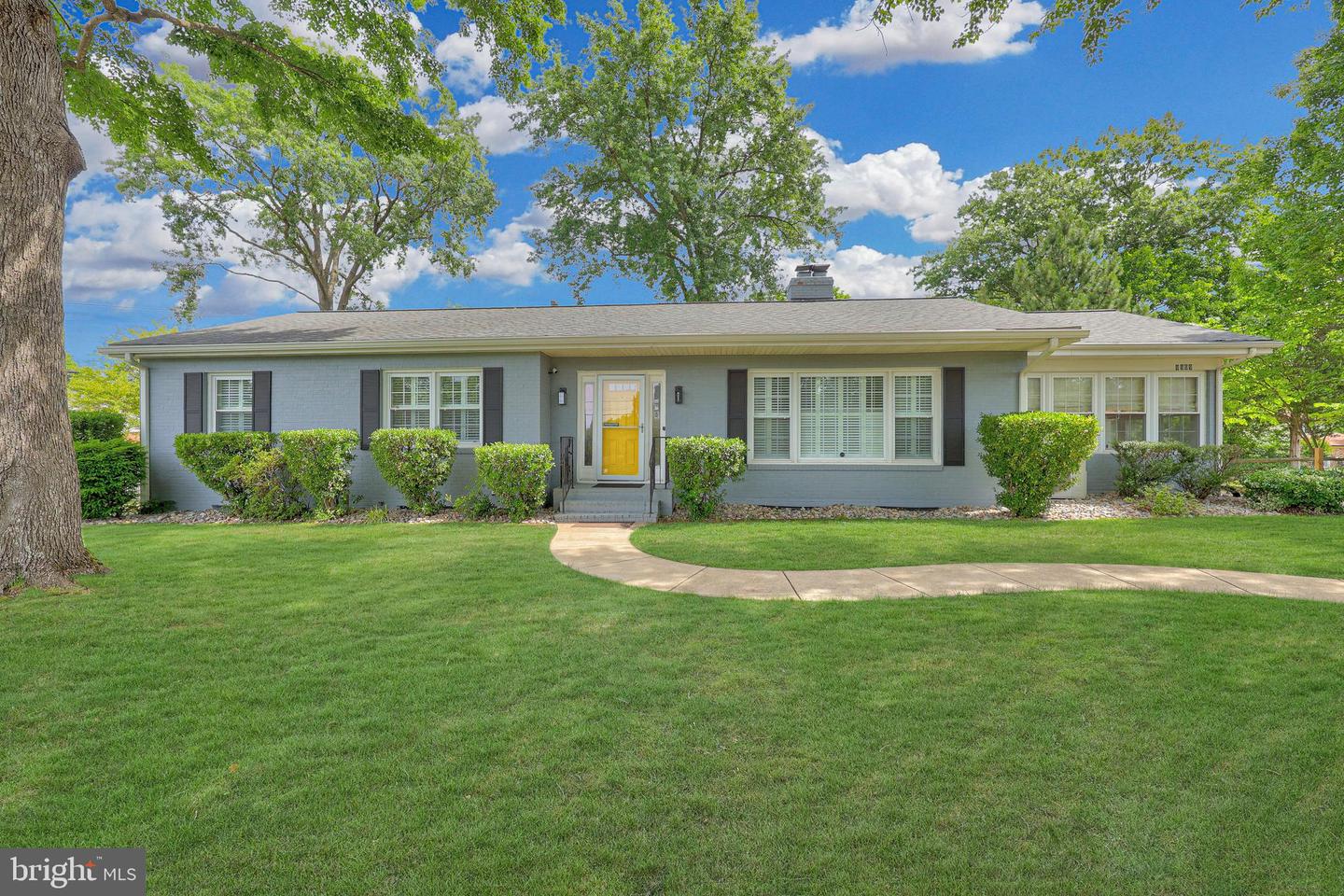 8909 Weir Street, Manassas