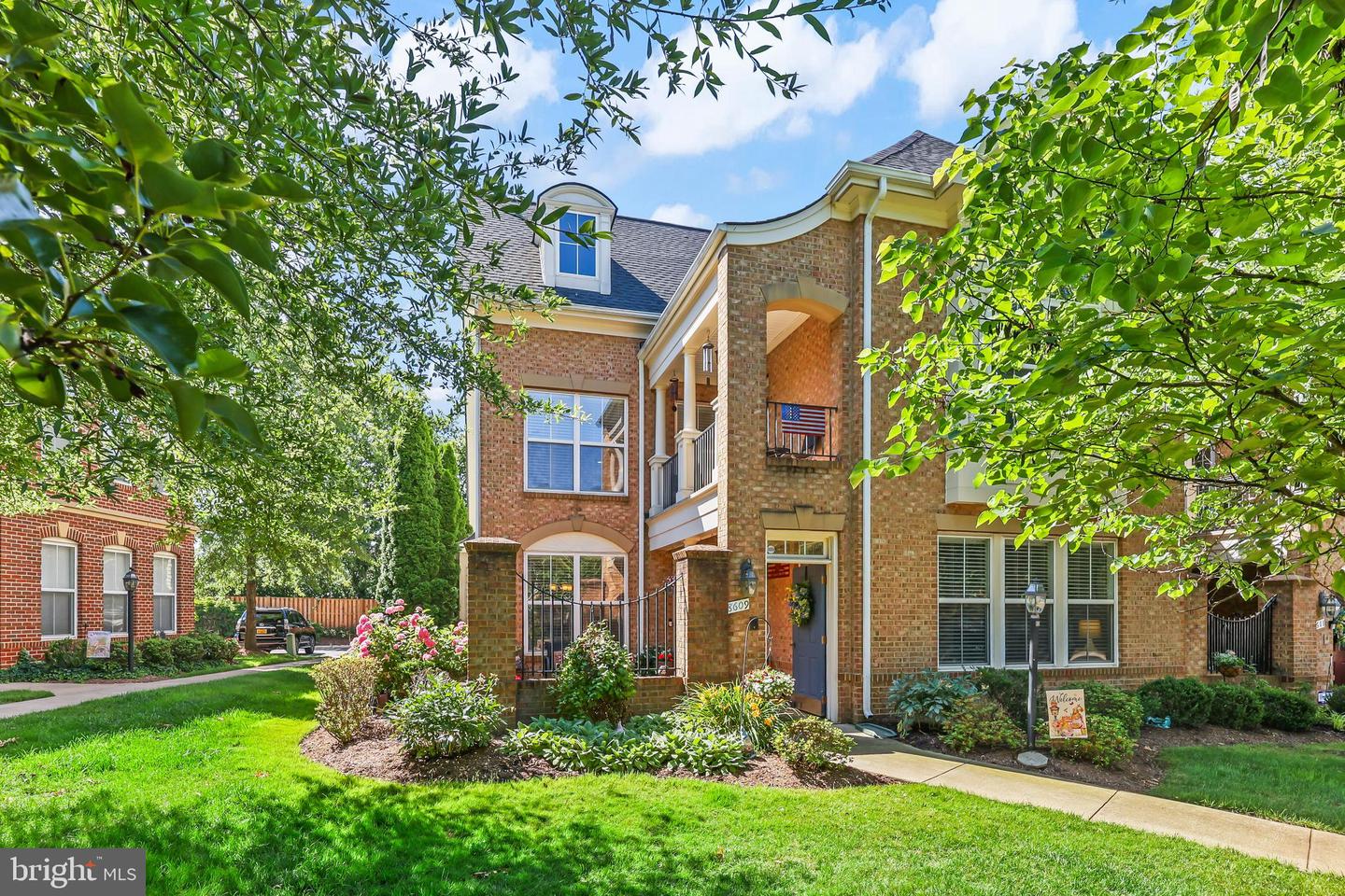 8609 Liberty Trail