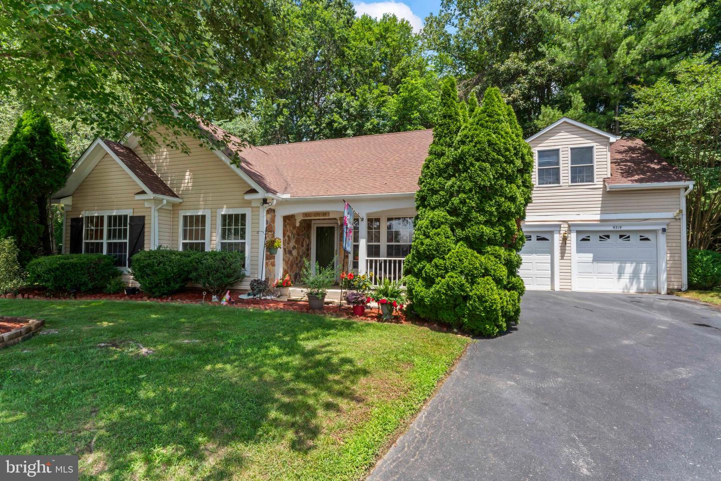 9319 Paul Drive, Manassas Park