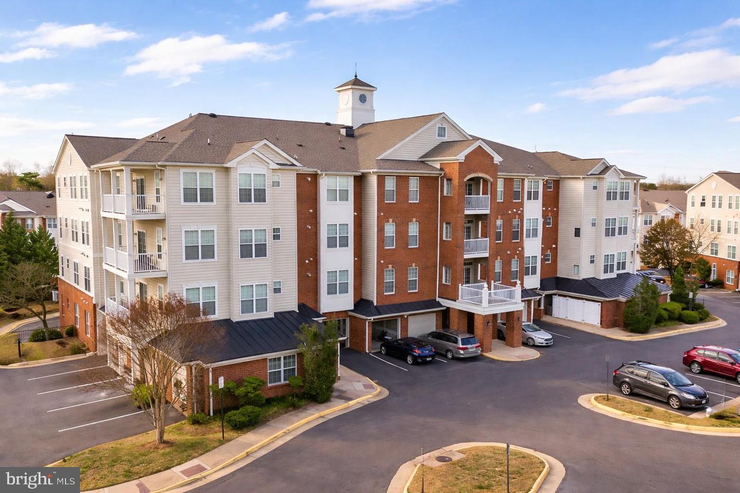 9710 Handerson Place #207, Manassas Park