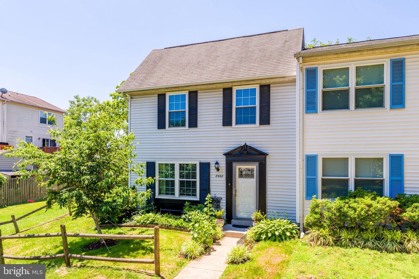 8668 Woodhue Court, Manassas Park