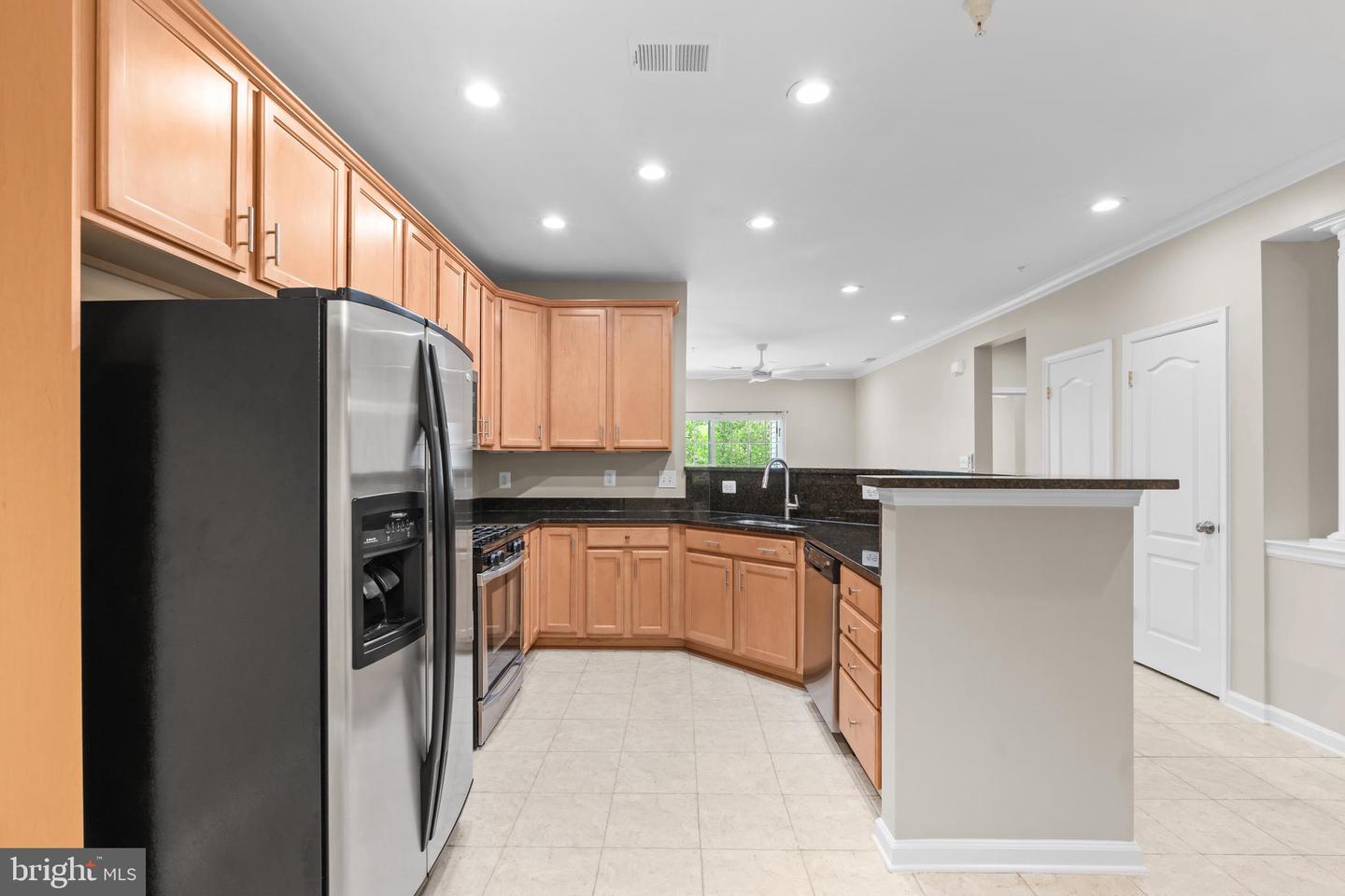 9724 Holmes Place #unit 302, Manassas Park
