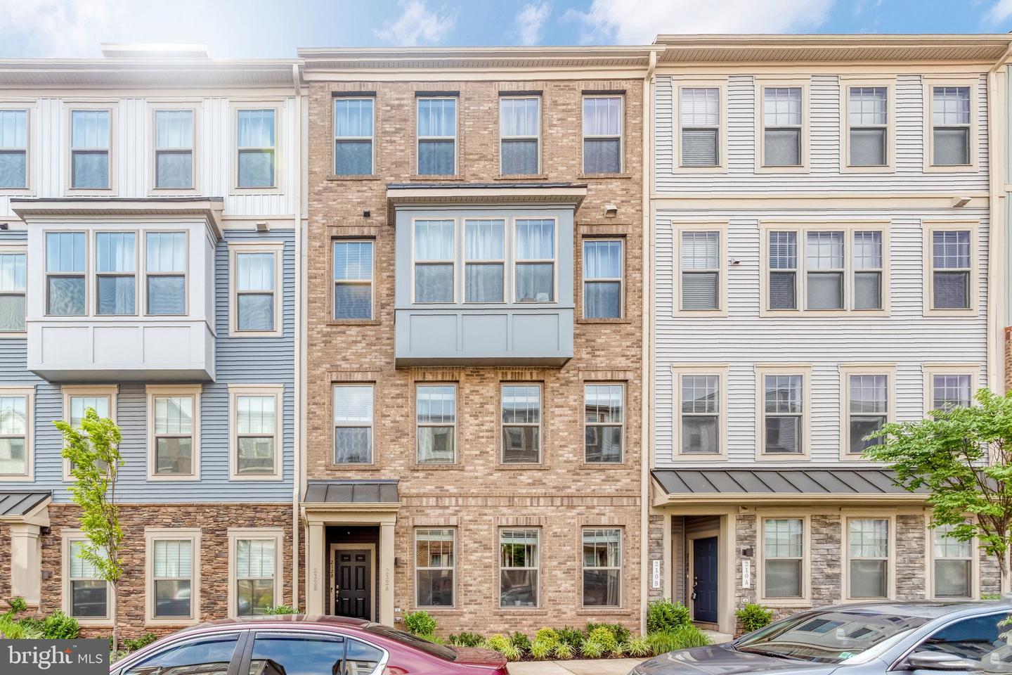 212 Park Central Terrace