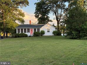 1686 Locust Grove Road, Topping