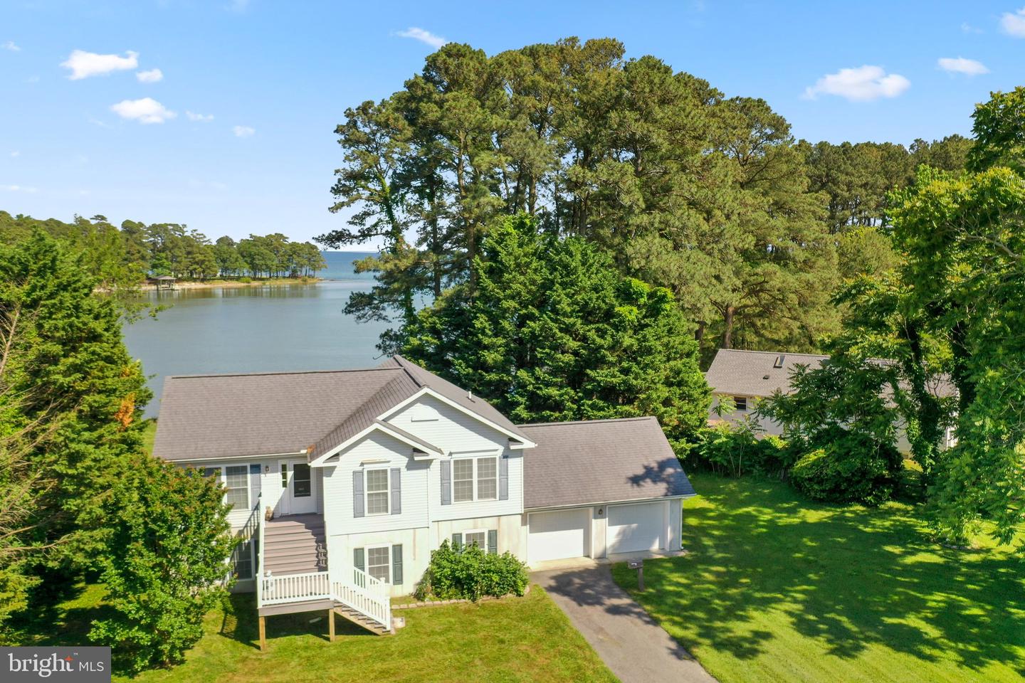 415 Hopedale Farm Road, Reedville