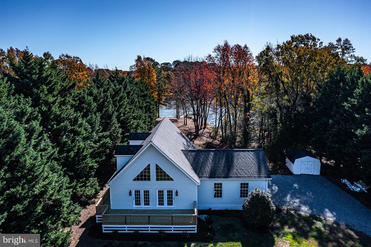 532 Twin Harbor Road, Reedville