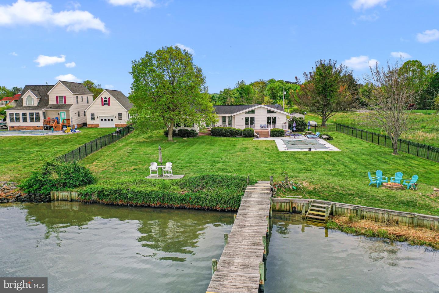 1072 Glebe View Lane, Lottsburg