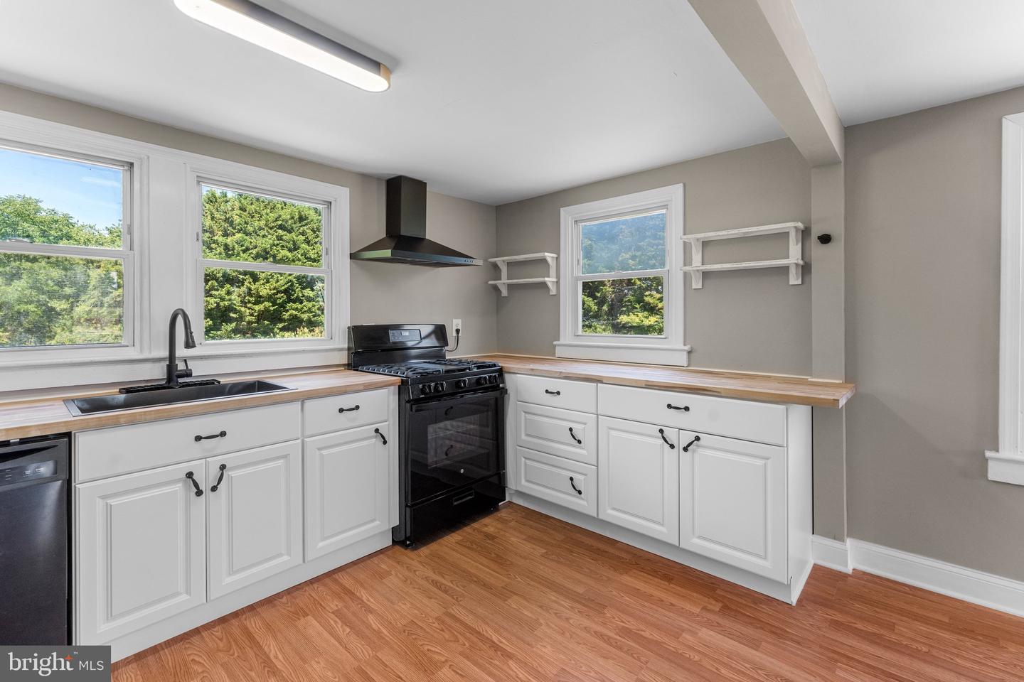 2302 Lighthouse View Drive