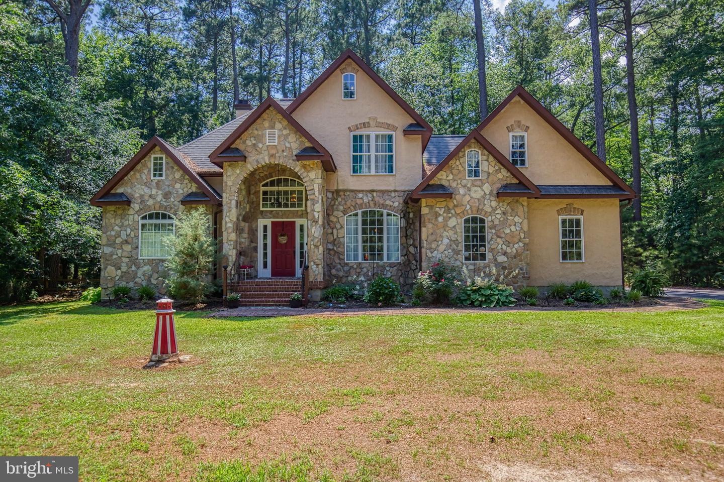 120 Twin Harbor Road, Reedville