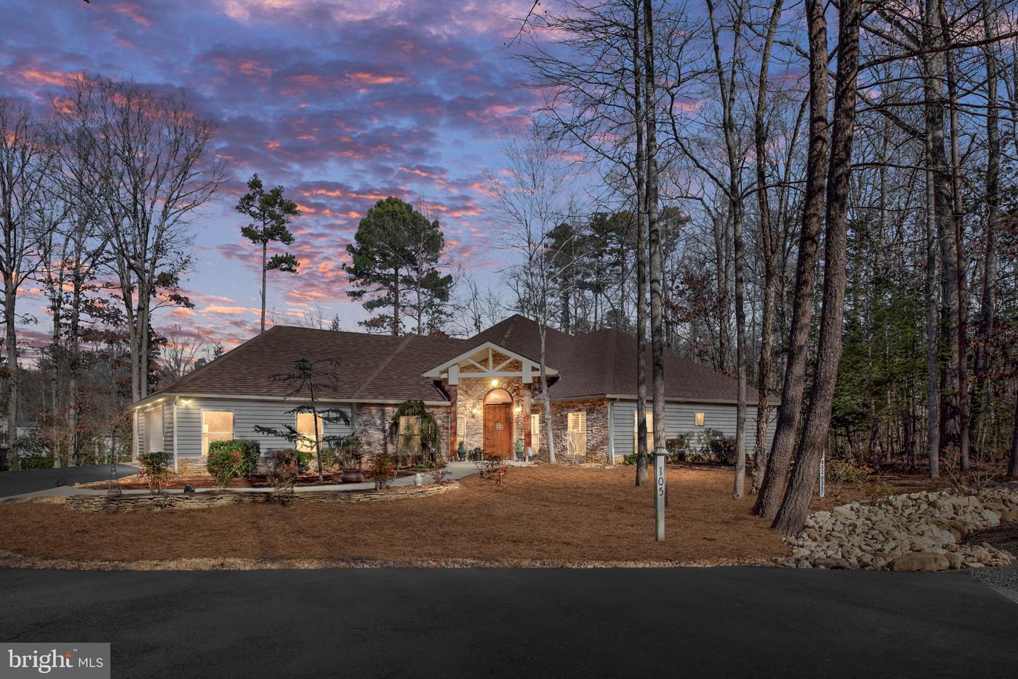 105 Elm Court, Locust Grove