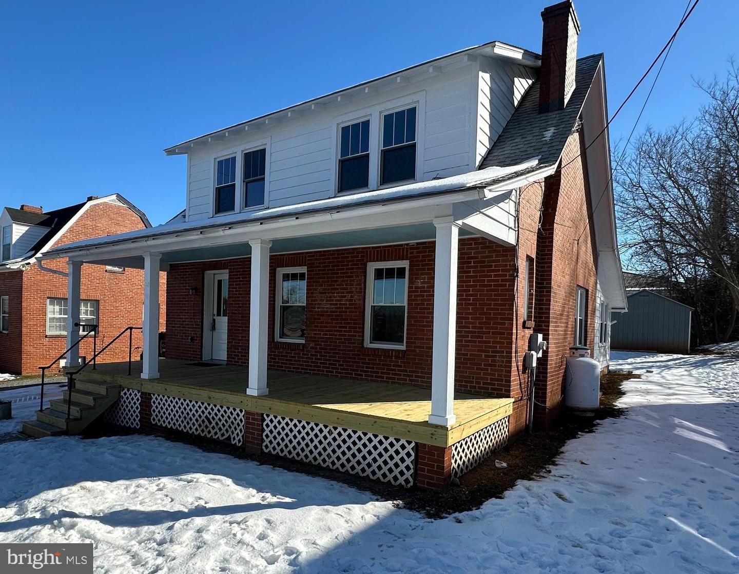 114 W Washington Street, Orange