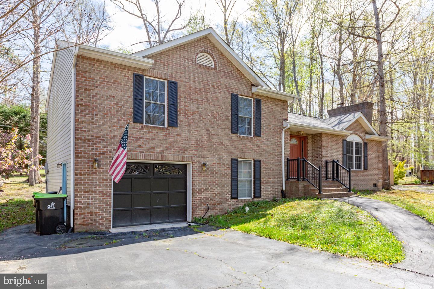 1221 Lakeview Parkway, Locust Grove