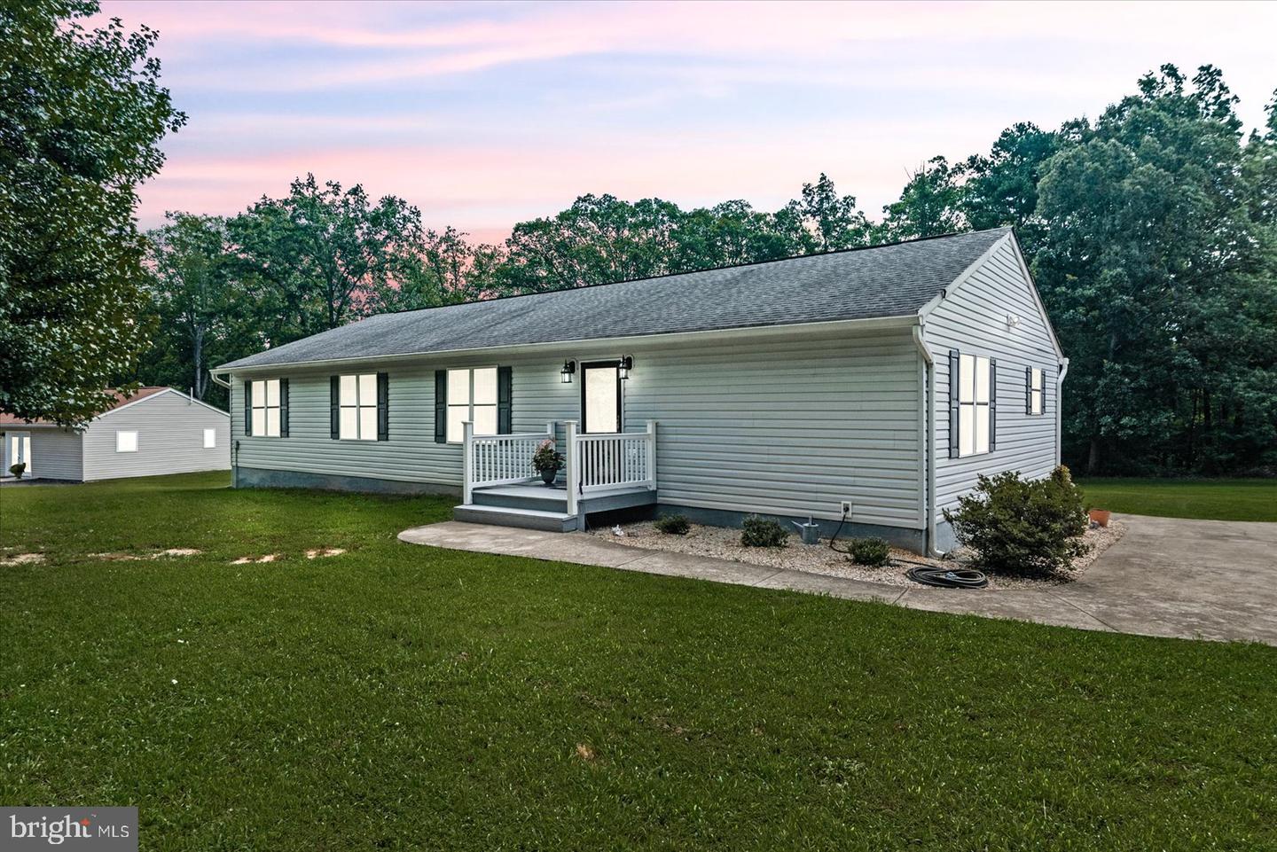 3313 Flat Run Road, Locust Grove
