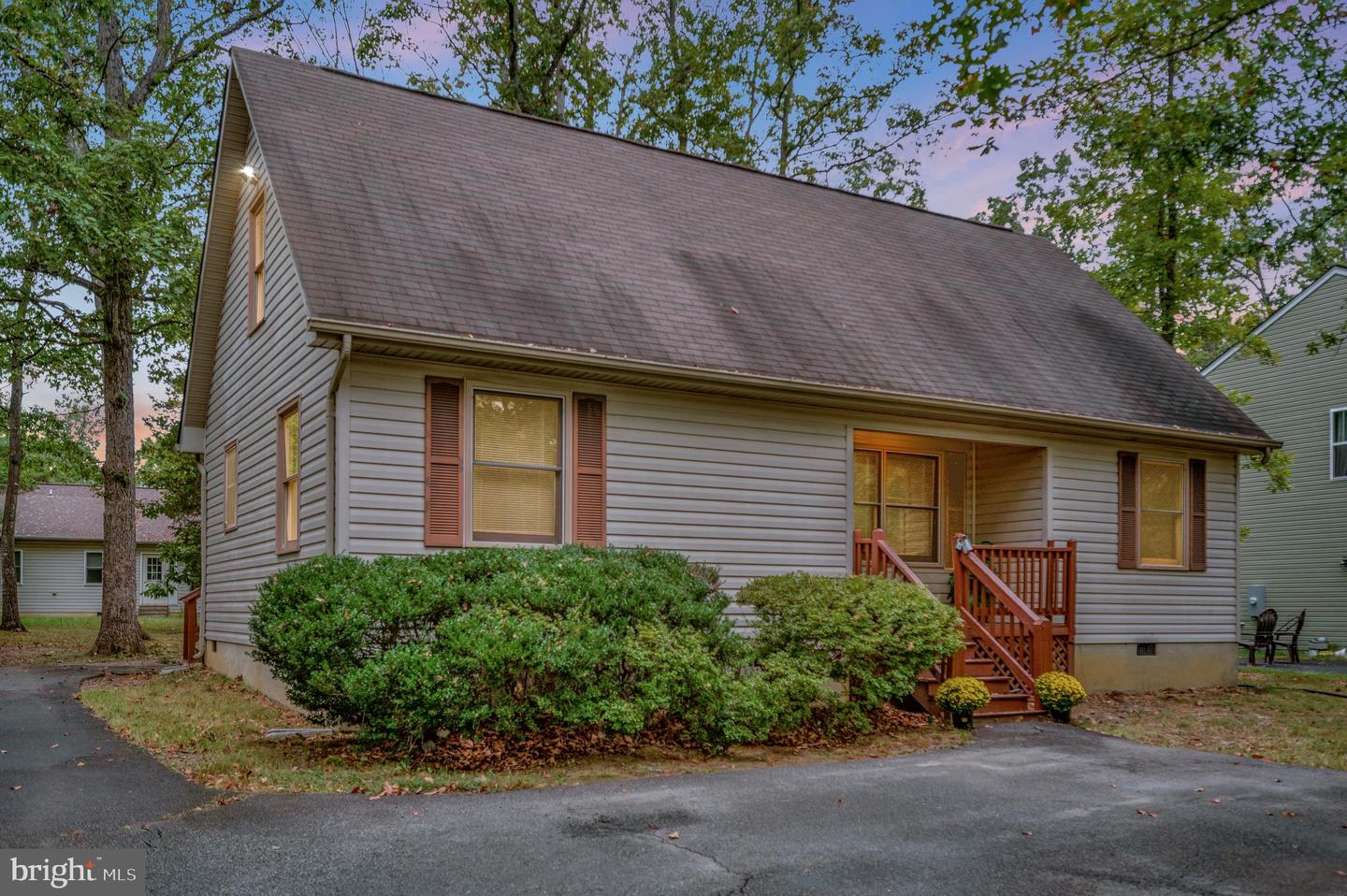 348 Yorktown Boulevard, Locust Grove