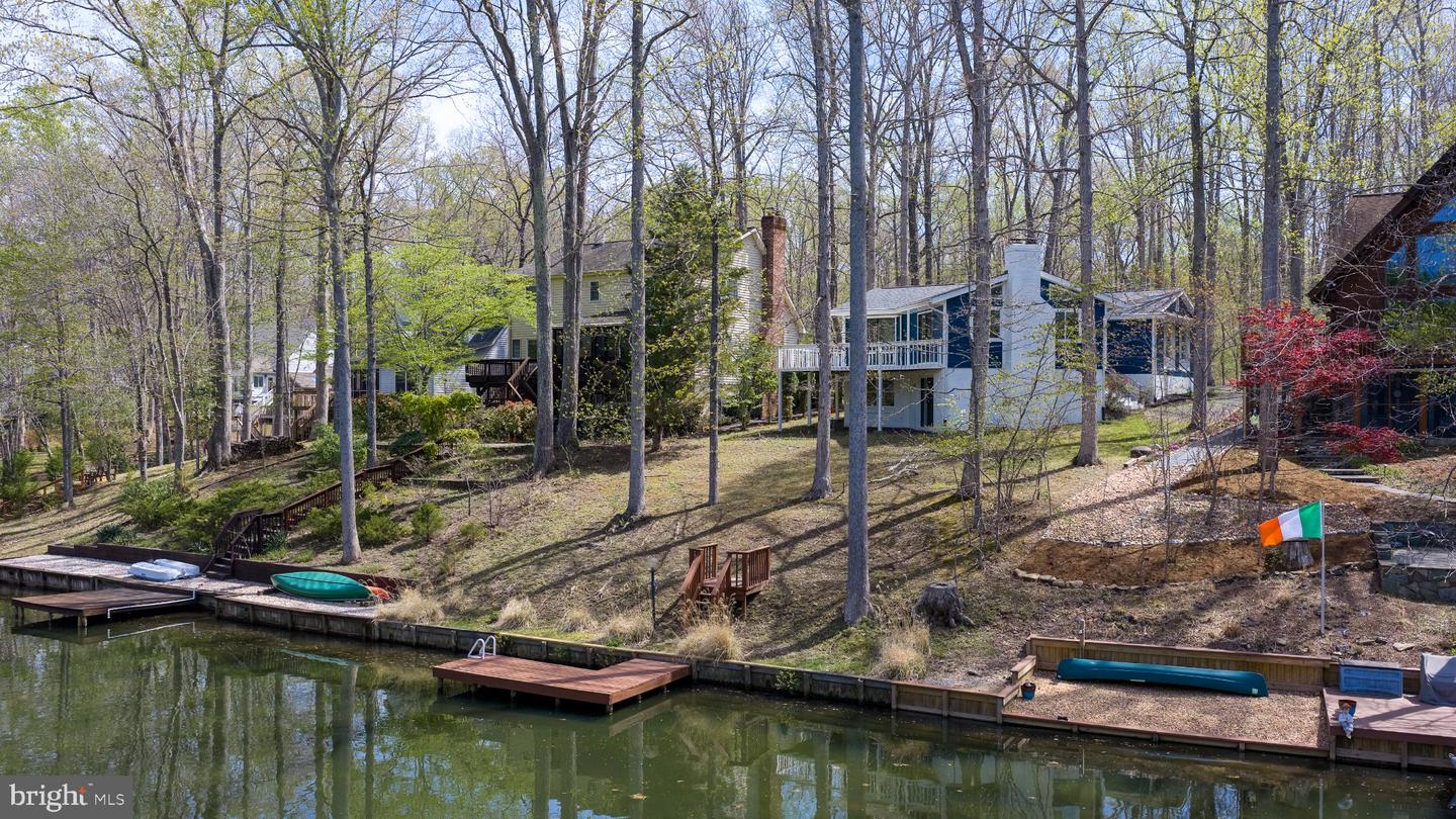 119 Larkspur Lane