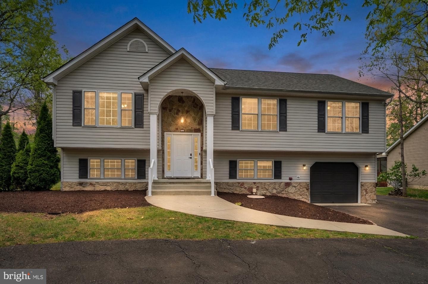506 Yorktown Boulevard, Locust Grove