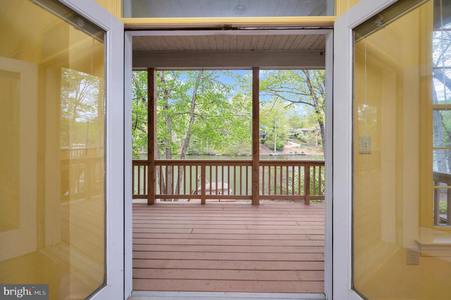 141 Larkspur Lane
