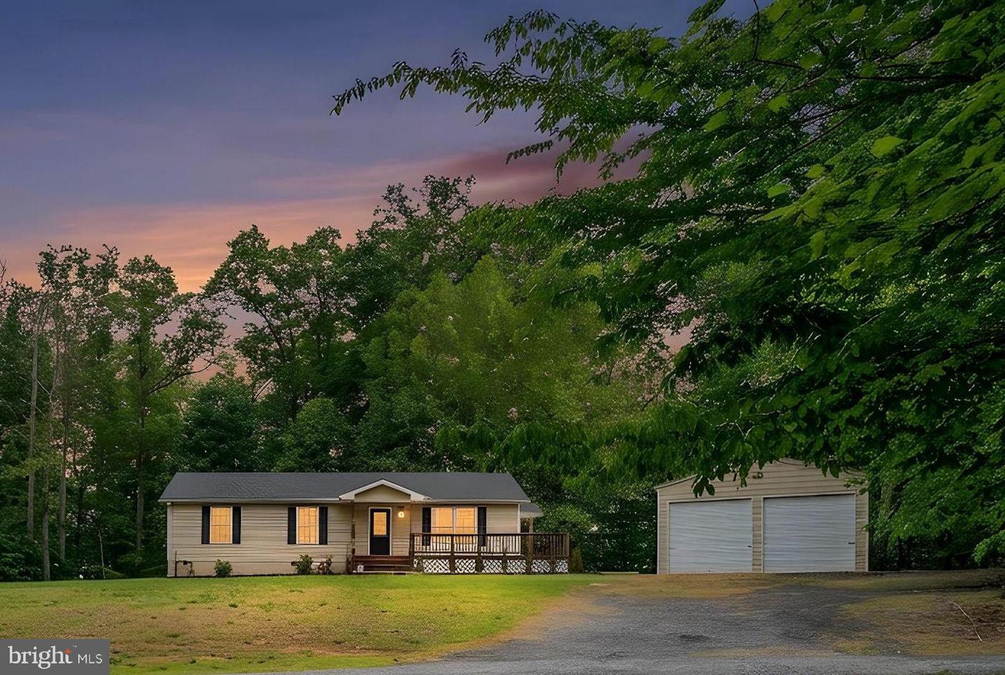 3150 Sareth Lane, Locust Grove