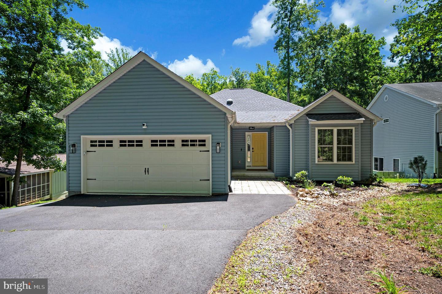 708 Eastover Pkwy